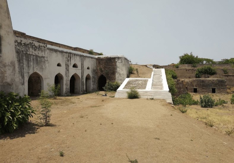Jagtial fort